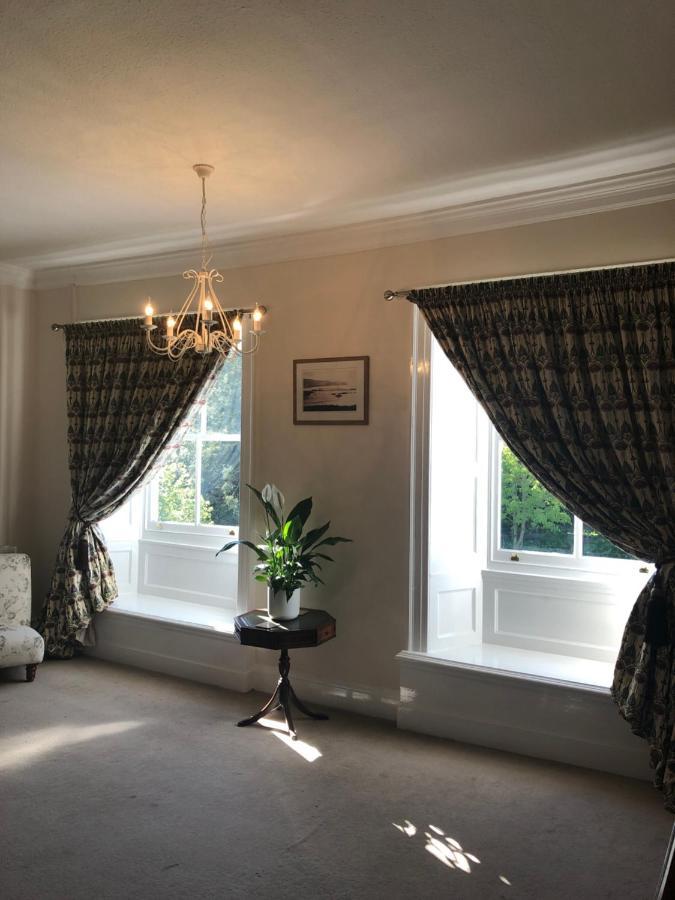 مبيت وإفطار South Dalton Old Rectory المظهر الخارجي الصورة